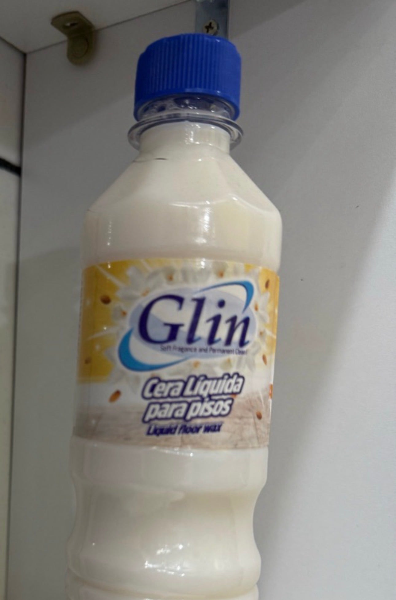Glin cera para piso almendra 450ml/ fardo a 115.00 de 24u